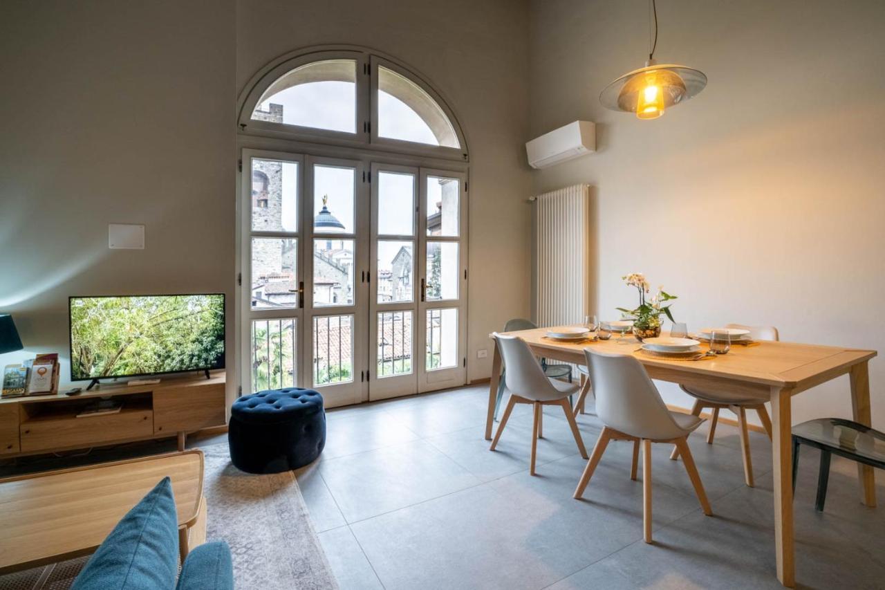 La Finestra Charme&Relax Apartment Бергамо Екстериор снимка